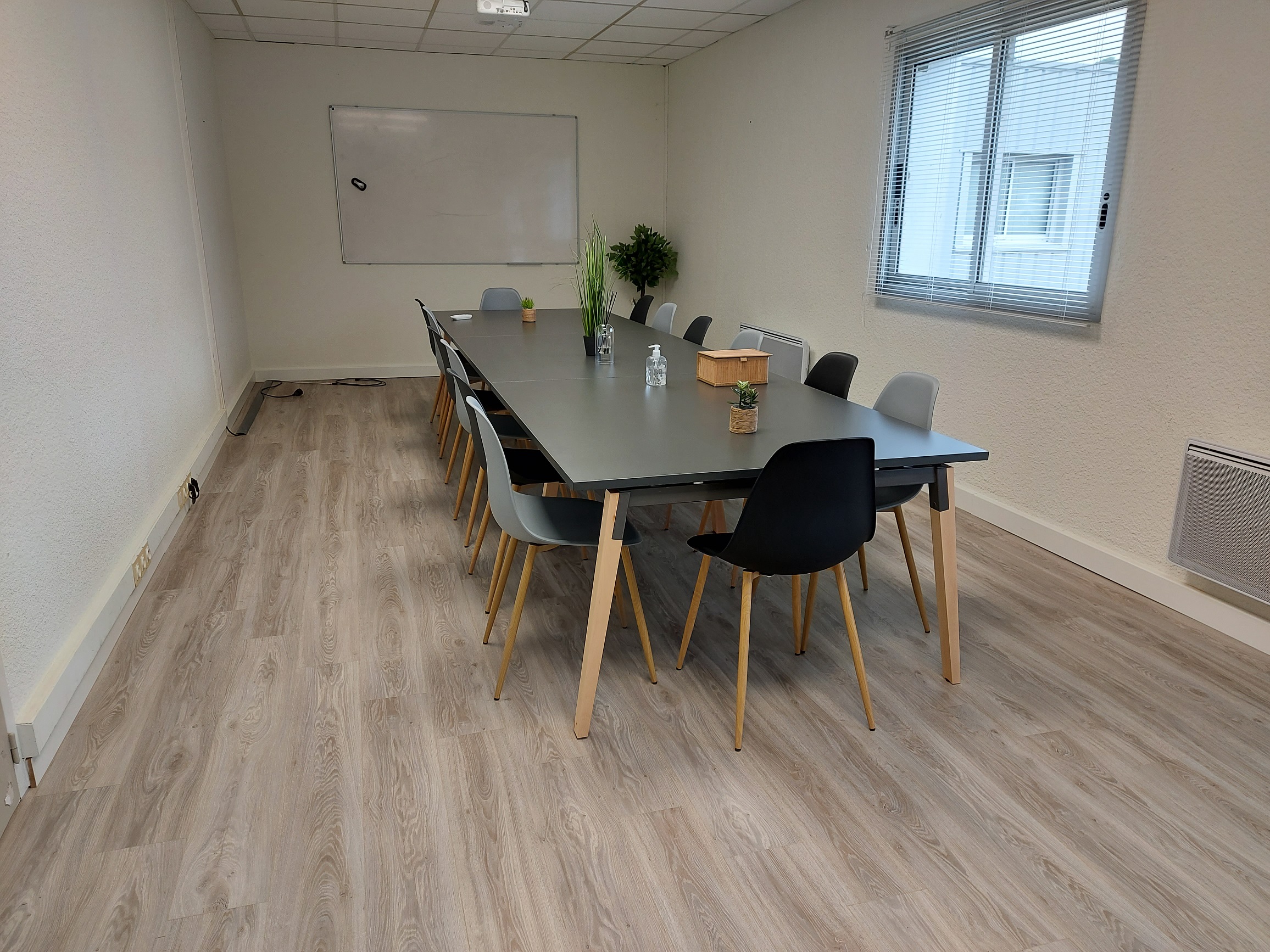 salle de réunion à louer Aéroport d'Auch gers 